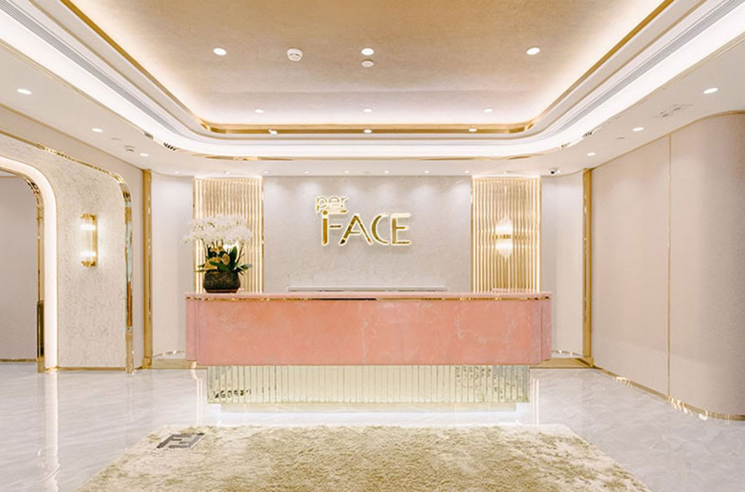 尖沙咀 Peninsula Mall